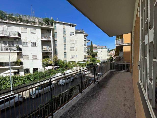 Appartamento in vendita a Balduina, Roma