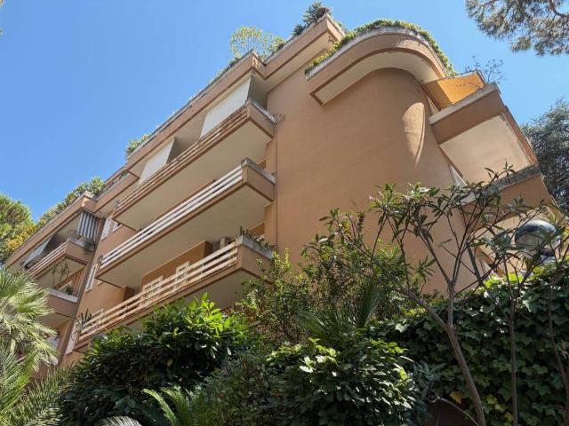 Appartamento in vendita a Municipio Roma XV, Roma Capitale