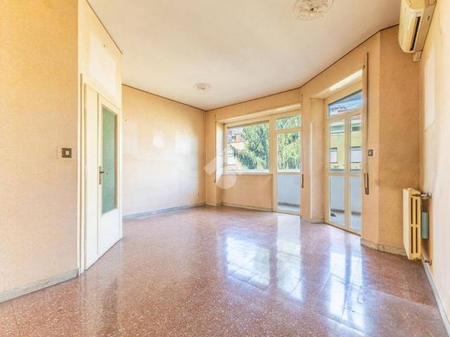Appartamento in vendita a Municipio Roma IX, Roma Capitale