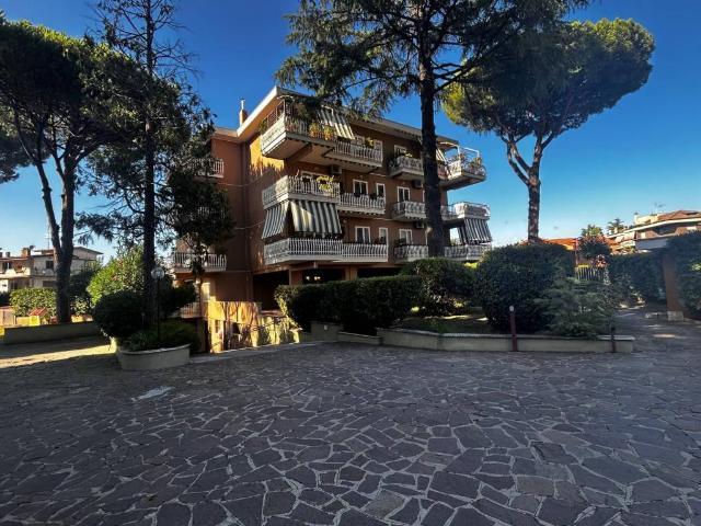Appartamento in vendita a Municipio Roma VII, Roma Capitale