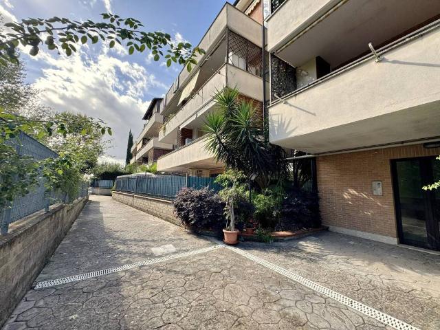 Appartamento in vendita a Prima Porta, Montecompatri