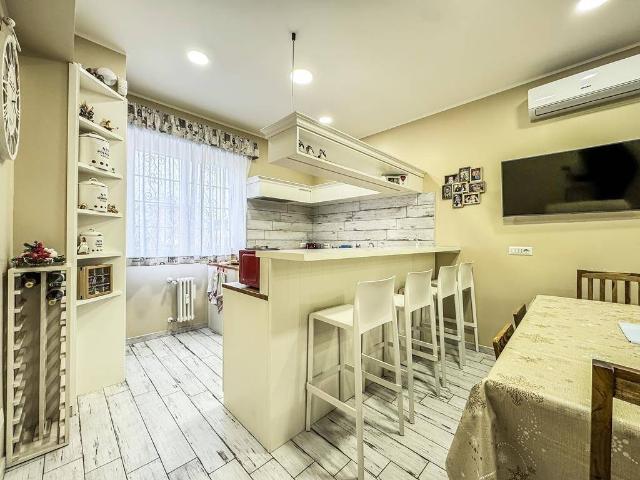 Appartamento in vendita a Lido di Ostia, Roma Capitale
