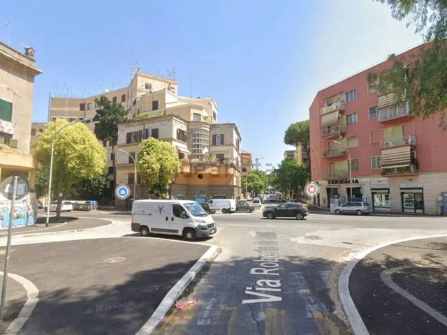 Appartamento in vendita a Municipio Roma VIII, Roma Capitale