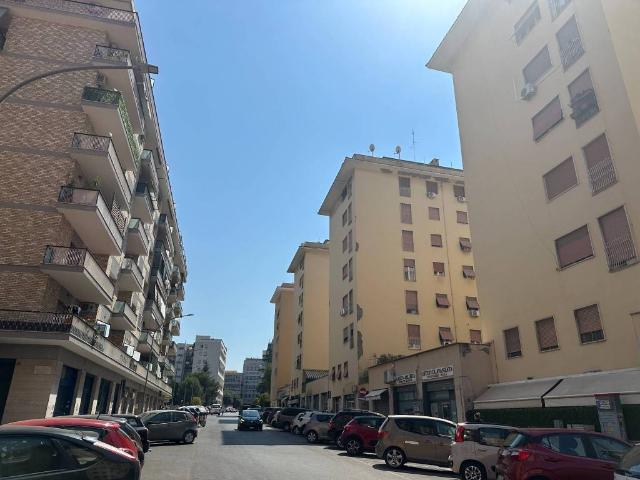 Appartamento in vendita a Municipio Roma VII, Roma Capitale