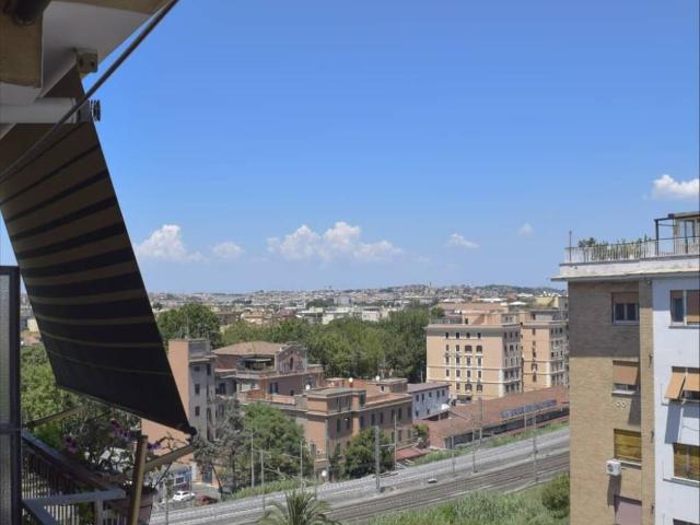 Appartamento in vendita a Municipio Roma VIII, Roma Capitale