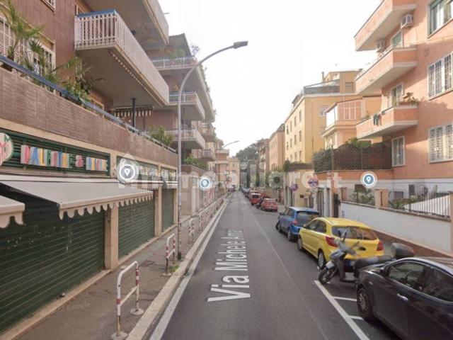 Appartamento in vendita a Municipio Roma VII, Roma Capitale