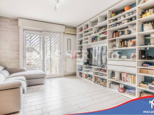 Appartamento in vendita a Torrino, Roma