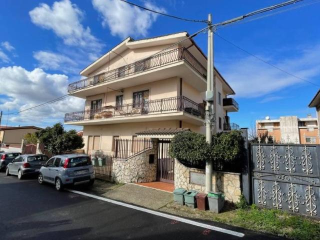 Appartamento in vendita a San Vittorino, Roma