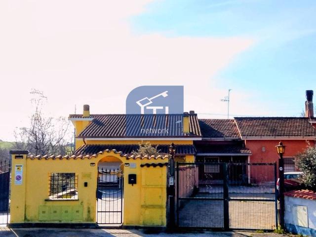 Appartamento in vendita a Monte Migliore, Roma Capitale