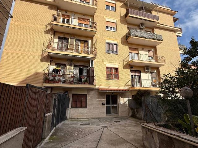 Appartamento in vendita a Municipio Roma VI, Roma Capitale