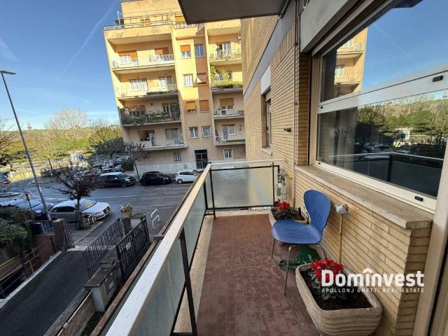 Appartamento in vendita a Municipio Roma XV, Roma Capitale
