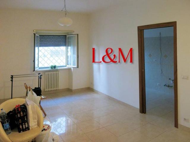 Appartamento in vendita a Municipio Roma VII, Roma Capitale