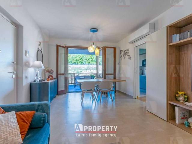 Appartamento in vendita a Grottarossa, Roma