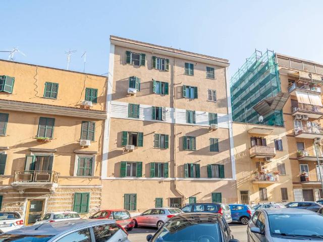 Appartamento in vendita a Municipio Roma V, Roma Capitale