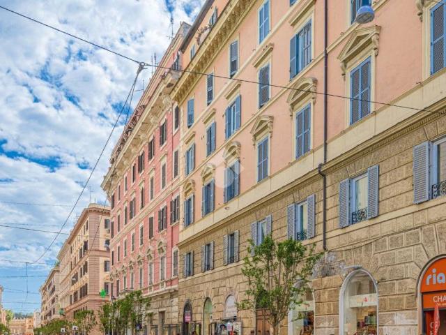 Appartamento in vendita a Municipio Roma I, Roma Capitale