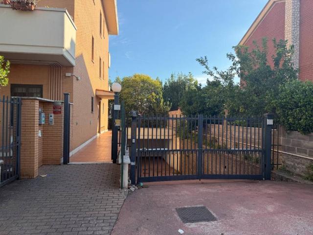 Appartamento in vendita a Municipio Roma VII, Roma Capitale