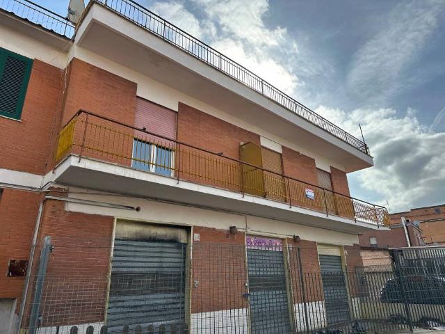 Appartamento in vendita a Municipio Roma VI, Roma Capitale