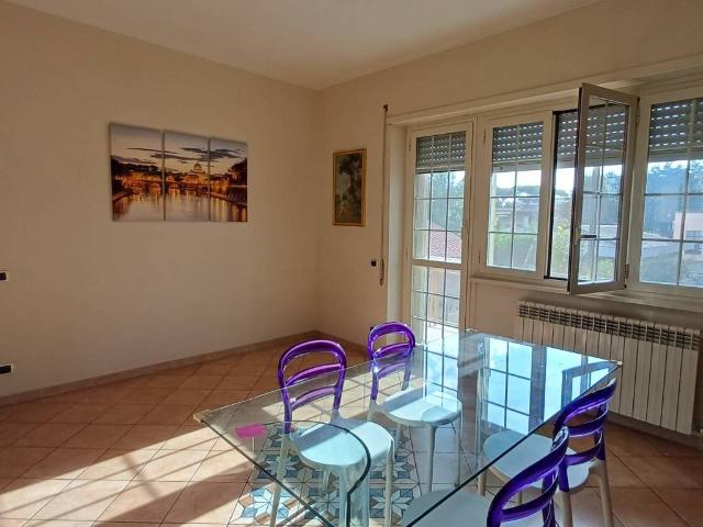 Appartamento in vendita a Acilia Sud, Roma