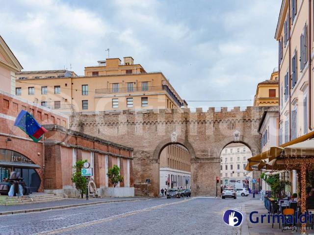Appartamento in vendita a Municipio Roma I, Roma Capitale