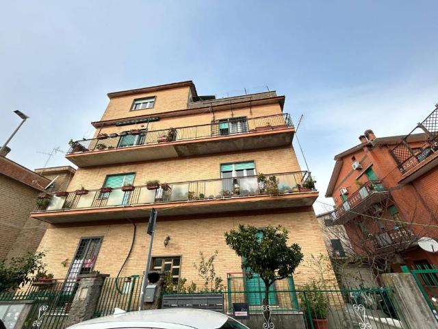 Appartamento in vendita a Labaro, Roma