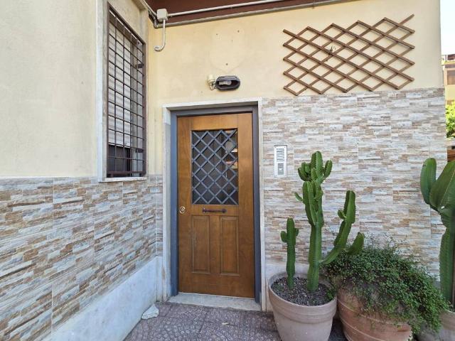 Appartamento in vendita a Stagni di Ostia, Roma Capitale