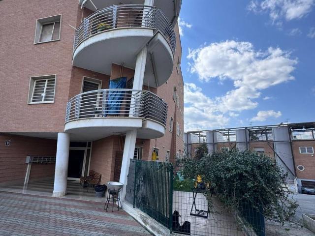 Appartamento in vendita a Municipio Roma VI, Roma Capitale