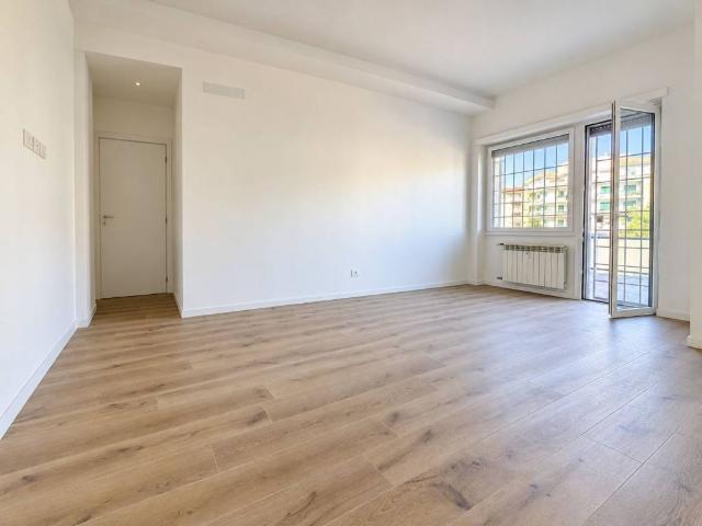 Appartamento in vendita a Montagnola, Roma
