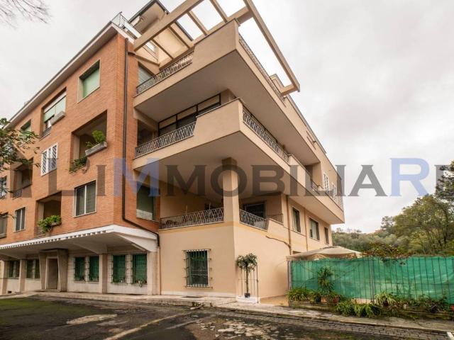 Appartamento in vendita a Municipio Roma VIII, Roma Capitale
