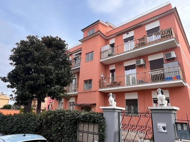 Appartamento in vendita a Roma 70, Roma