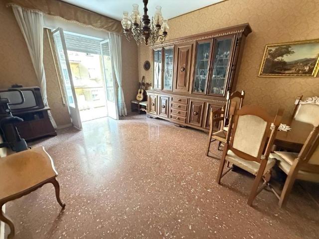 Appartamento in vendita a Garbatella, Roma