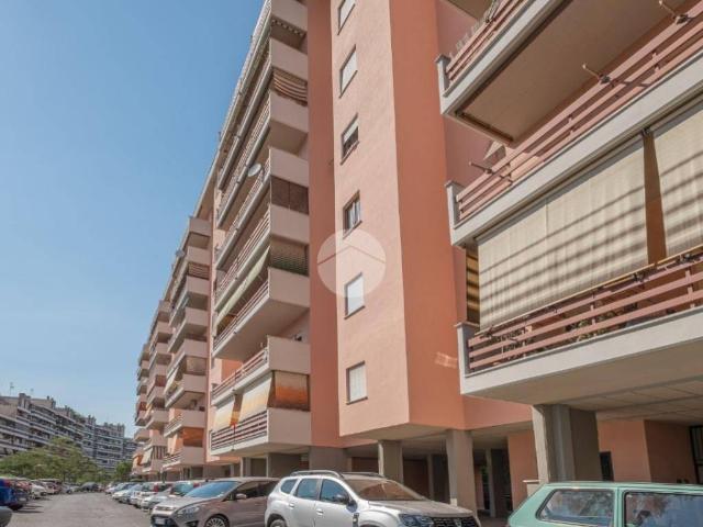 Appartamento in vendita a Spinaceto, Roma Capitale