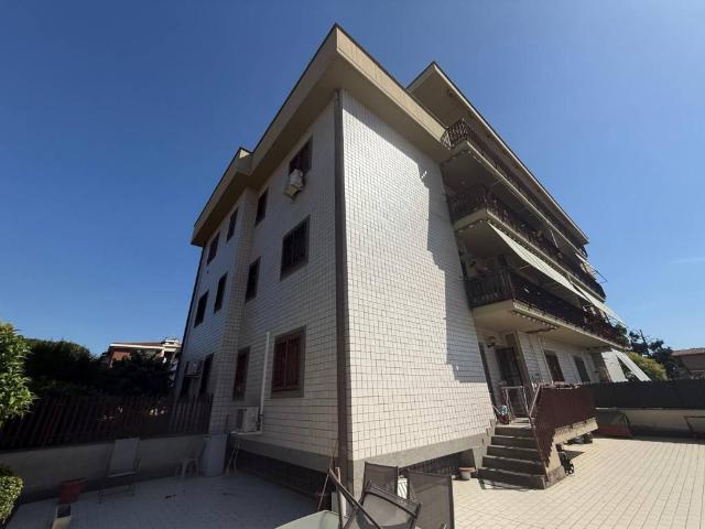 Appartamento in vendita a Municipio Roma VII, Roma Capitale
