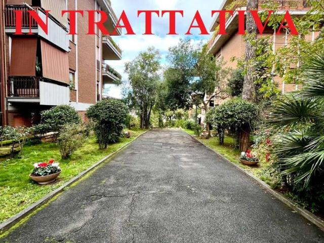 Appartamento in vendita a Municipio Roma XV, Roma Capitale