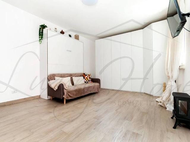 Appartamento in vendita a Municipio Roma VII, Roma Capitale