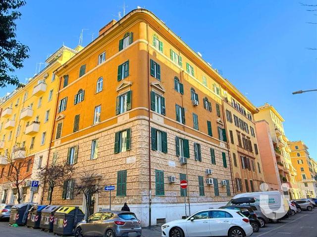Appartamento in vendita a Municipio Roma VII, Roma Capitale