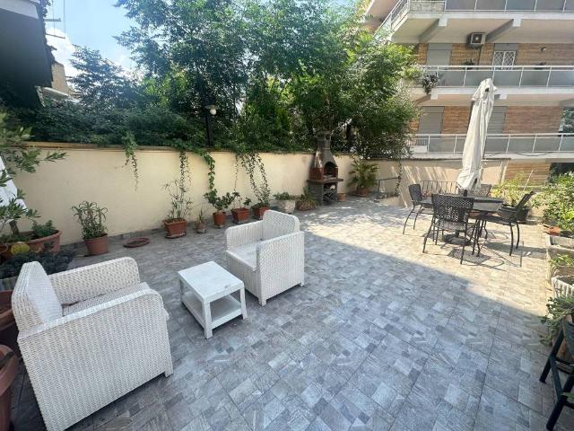 Appartamento in vendita a Municipio Roma VIII, Roma Capitale