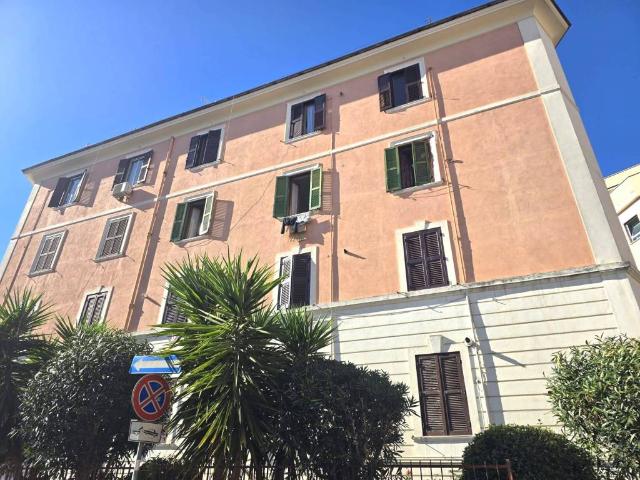 Appartamento in vendita a Municipio Roma VII, Roma Capitale