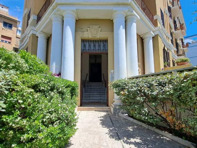 Appartamento in vendita a Lido di Ostia, Roma Capitale