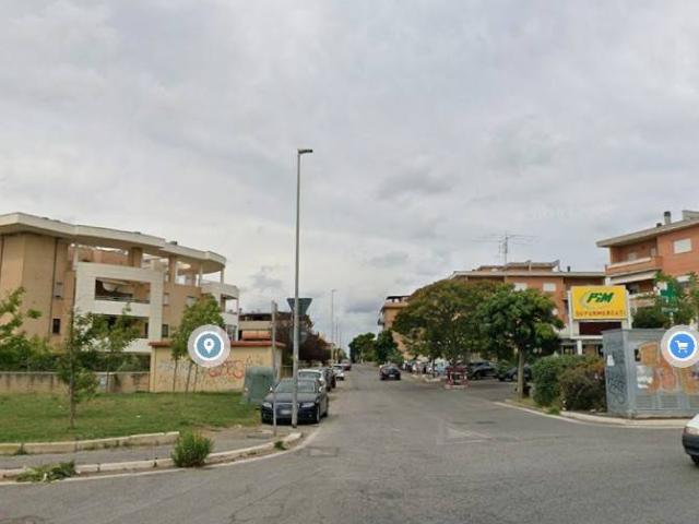 Appartamento in vendita a Municipio Roma X, Roma Capitale