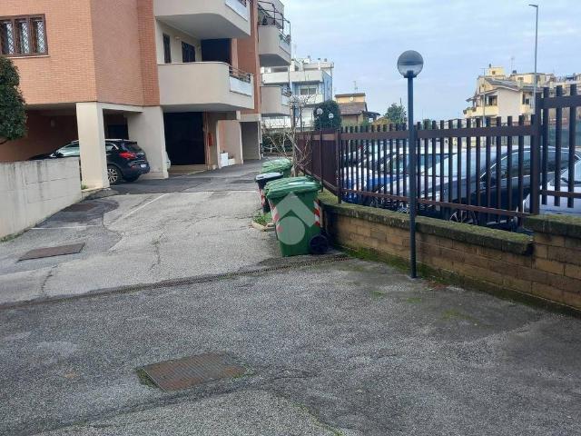 Appartamento in vendita a Villaggio Breda, Roma Capitale