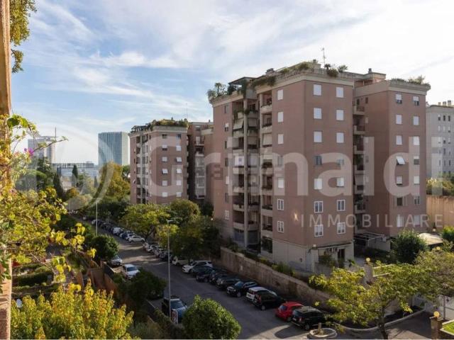 Appartamento in vendita a Torrino, Roma