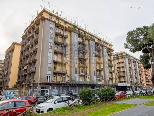 Appartamento in vendita a Municipio Roma VII, Roma Capitale