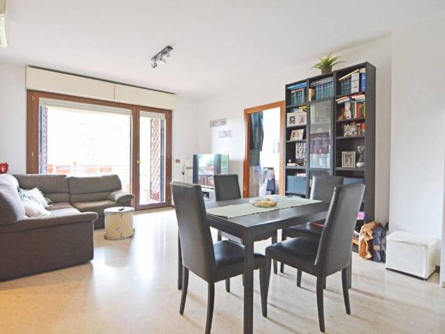 Appartamento in vendita a Torrino, Roma
