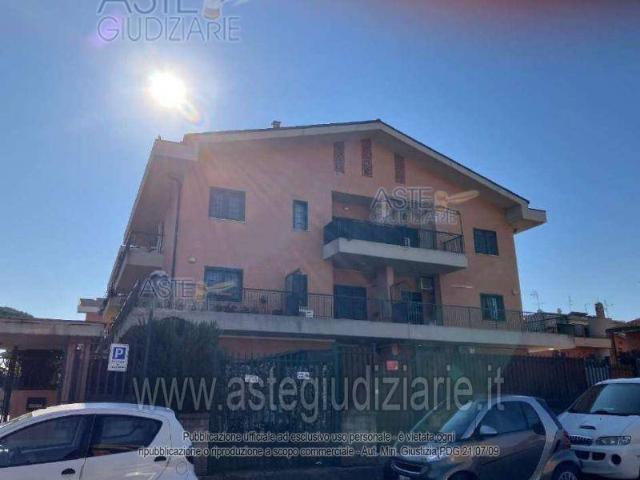 Appartamento in vendita a Municipio Roma VII, Roma Capitale