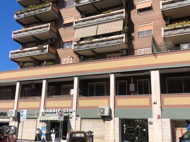 Appartamento in vendita a Municipio Roma VIII, Roma Capitale