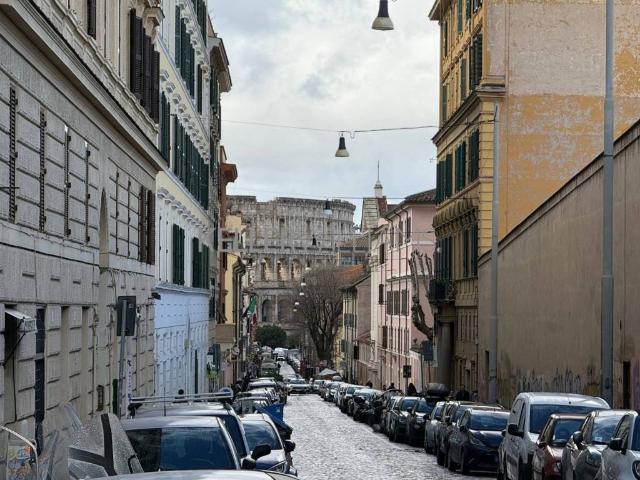 Appartamento in vendita a Municipio Roma I, Roma Capitale