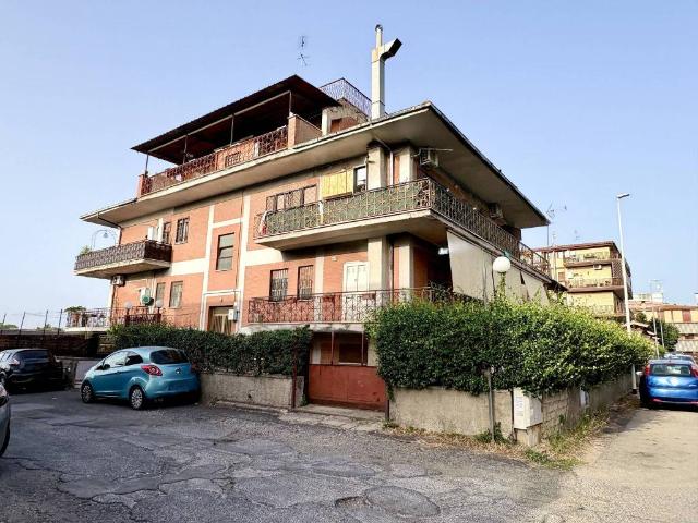 Appartamento in vendita a Colle Monfortani, Roma Capitale