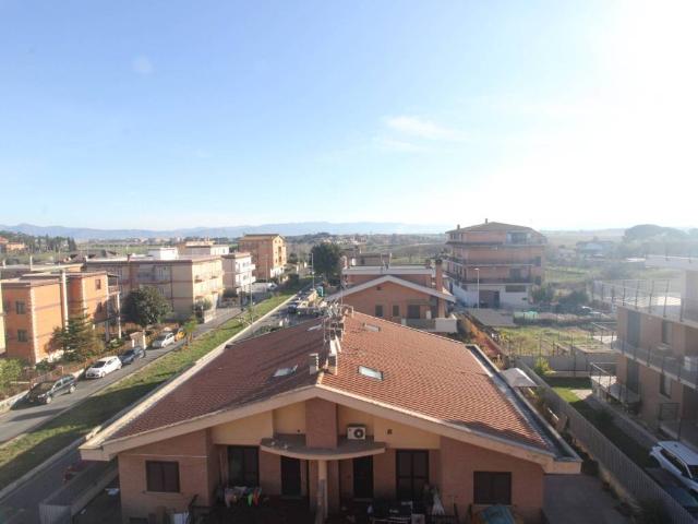 Appartamento in vendita a Torre Angela, Roma