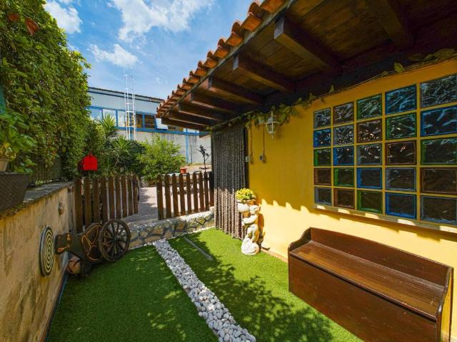Appartamento in vendita a Villaggio Breda, Roma Capitale