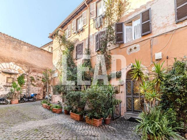 Appartamento in vendita a Municipio Roma I, Roma Capitale